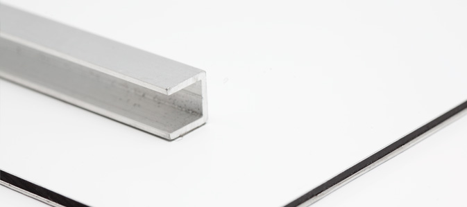 Rails de fixation
